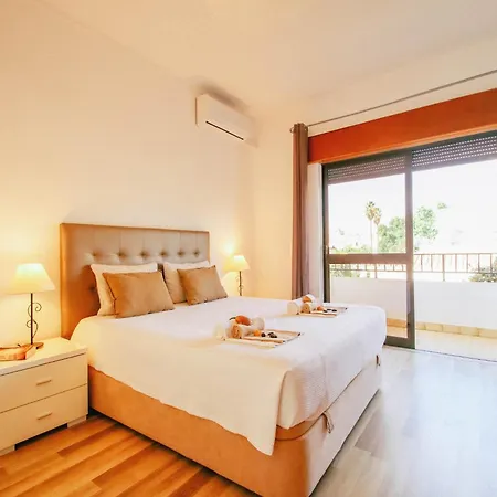 Вилла Villa In Albufeira Near Praia Dos Pescadores
