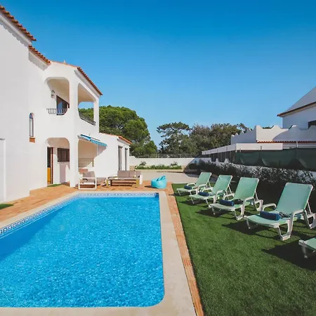 Villa In Albufeira Near Praia Dos Pescadores Villa