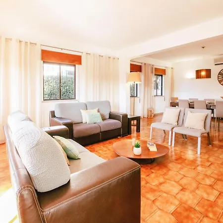 Villa In Albufeira Near Praia Dos Pescadores Villa Albufeira